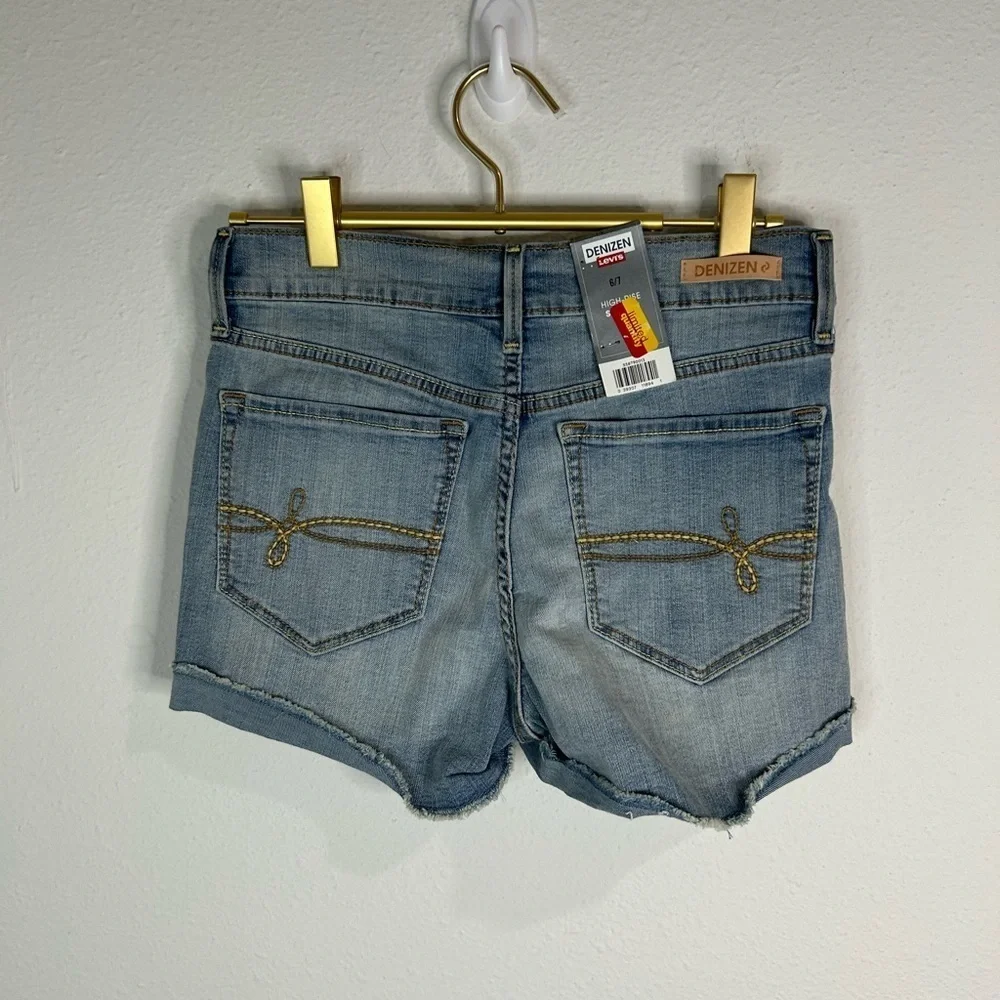 Denizen from Levis description these